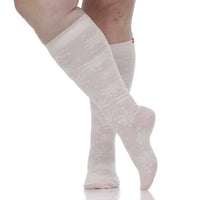 VIM & VIGR - 15 - 20 mmHg Merino Wool Compression Socks: Snowfall: Soft Pink / S/M - Green Ash Decor