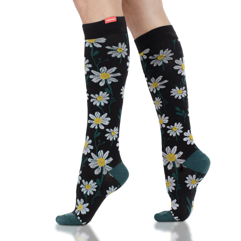 VIM & VIGR - 20 - 30 mmHg Cotton Compression Socks: Crazy Daisy: Black & Yellow - Green Ash Decor
