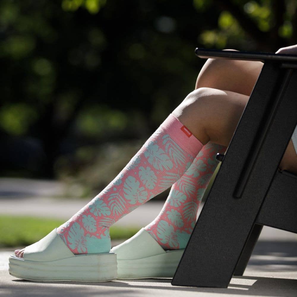 VIM & VIGR - 20 - 30 mmHg Open - Toe Cotton Socks: Miami Vice: Pink & Mint / Medium/Large - Green Ash Decor