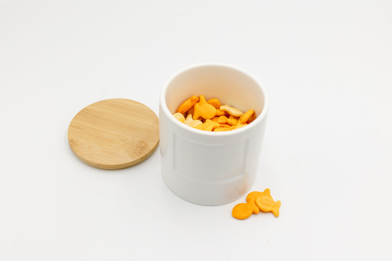 Green Ash's Candle Jar Reuse Ideas - Goldfish Crackers