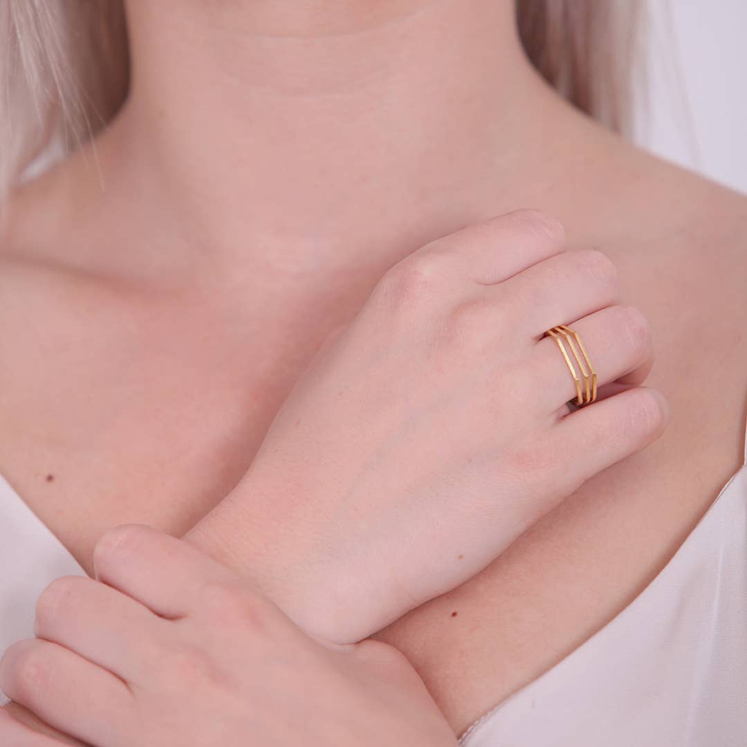 Prysm - Alyssa Ring: Gold - Green Ash Decor