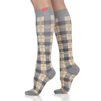 VIM & VIGR - 15-20 mmHg Cotton Compression Socks: Basic Plaid: Medium/Large / Cream & Grey - Green Ash Decor
