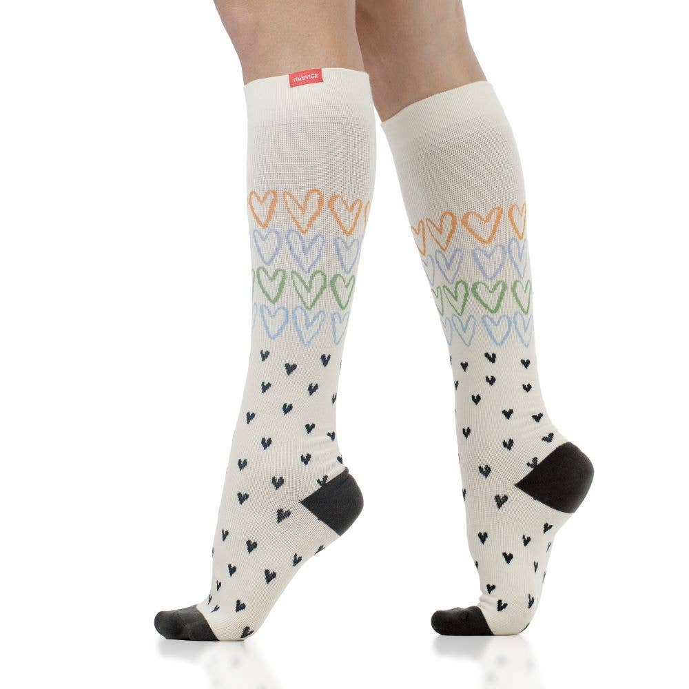 VIM & VIGR - 15-20 mmHg Cotton Compression Socks: Free Heart S/M - Green Ash Decor